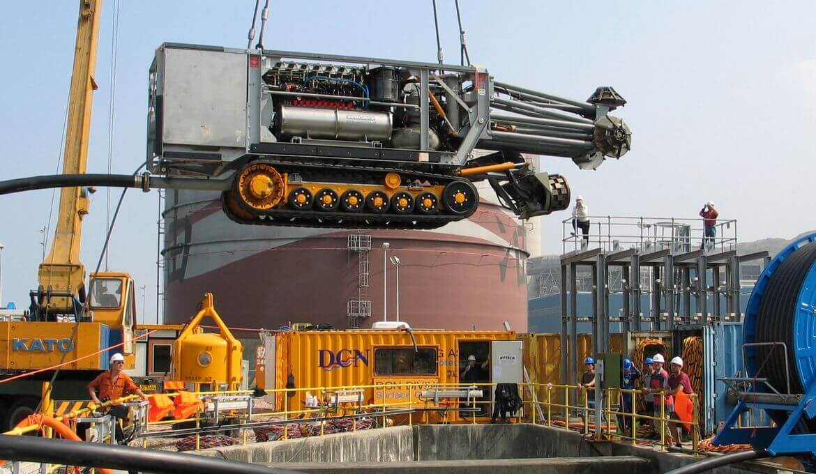 Deployment of ROCM underwater cleaning machine