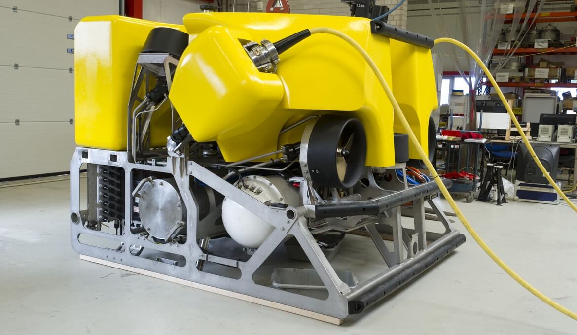The free-flying survey ROV is able to (un)dock itself fully automatically