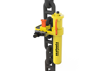 Mooring chain monitoring system including DGPS and angle measurement up to 1000 meter water